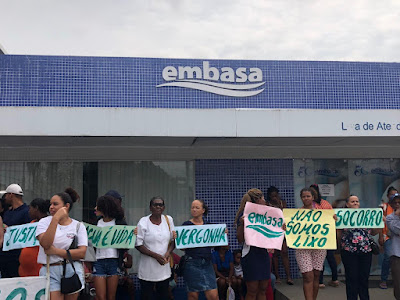 SERRINHO - Moradores da zona rural protestam contra a Embasa 