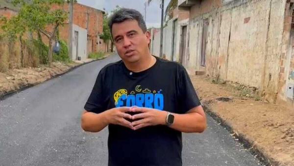 Prefeito de Serrinha Adriano Lima intensifica visitas a obras no fim do mandato