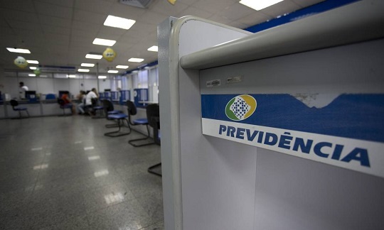 INSS notifica 4,3 milhões aposentados e pensionistas para fazer prova de vida