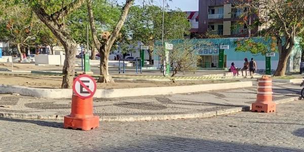 Serrinha:Coordenadoria Geral de Trânsito recolhe veículos estacionados irregularmente na praça Miguel Carneiro