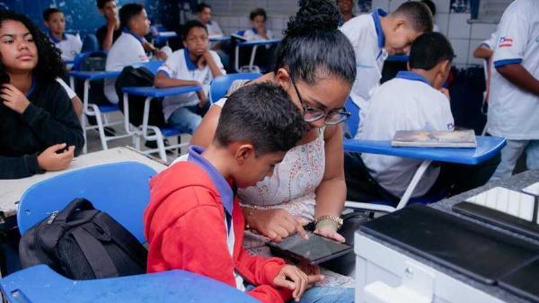 Serrinha avança no ensino digital com o projeto Educa+ Digital