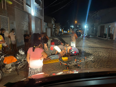 Jovem sofre fratura nos dedos do pé após batida entre duas motos em Conceição do Coité