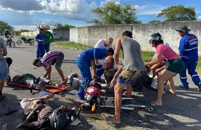 COITÉ - Colisão envolvendo duas motocicletas deixa três vítimas gravemente feridas na BA 411