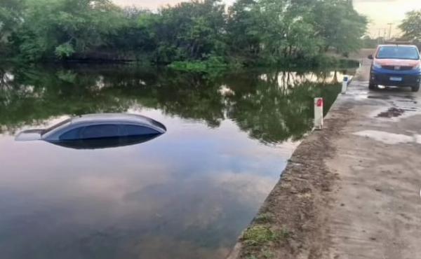 Brigada de socorro resgata homem após acidente em barragem de Riachão do Jacuípe