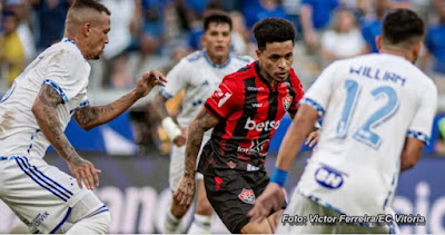 Vitória perde para o Cruzeiro e segue sem vencer no Brasileirão